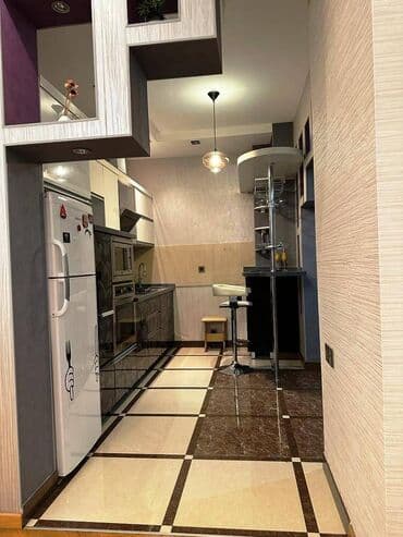 sarayda yeni tikili binalar: Xətai Rayonu, Xətai metrosu yaxınlığında. 18 mərtəbəli yeni tikili — 11