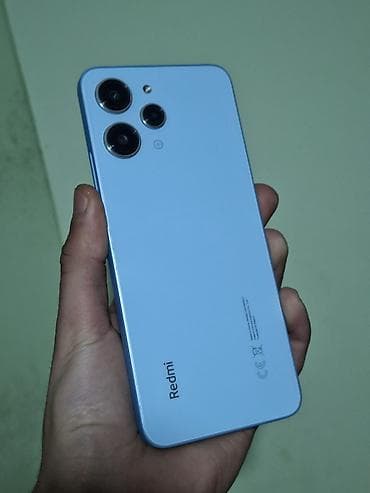 Məhsul: Redmi smartfon - Rəng: Açıq mavi - Korpus: Düz (flat) kənarlı