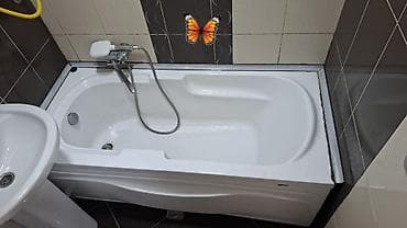 Kompakt akril vanna – kiçik hamam otaqları üçün ideal həll. unvan