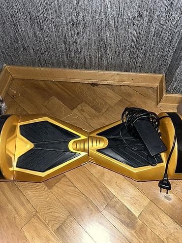 Qızılı rəngdə elektrikli hoverboard (self-balans skuter) - Rəng