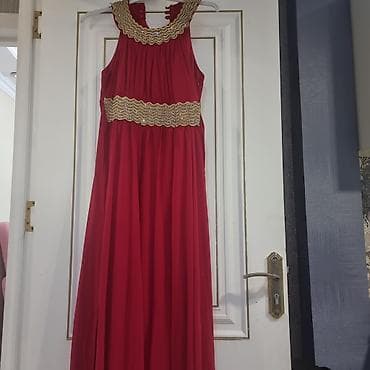 Qırmızı rəngli uzun ziyafət geyimi - Model: qolsuz, A-kəsim, axıcı — 1