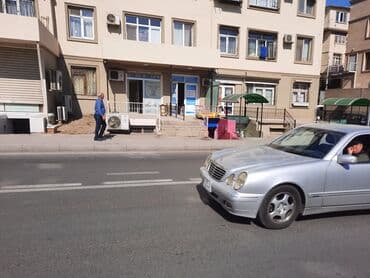 binə obyekt: Kommersiya obyektinin icarəsi üçün genişişlək küçənin yanında,bazara — 10