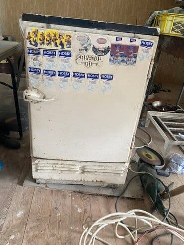 sok soyuducusu: Sovet istehsalı “Саратов” markalı məişət soyuducusu — 1