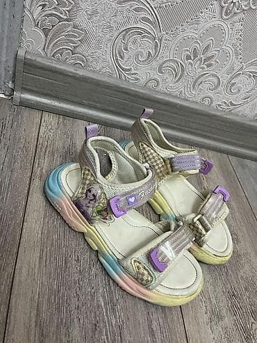 kişi geyimi: Her bir geyim yeni kimidir 1eded geyim 3m catdirilma yalniz xalqlar — 7