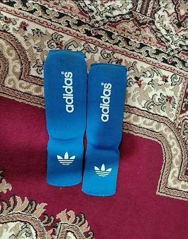 geyim desti: Adidas kikboks dəsti - Rəng: mavi (sarı və ağ loqolu detallar) - — 1