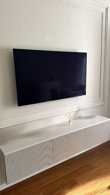 maqnit qapi toru: Düz TV altlığı, Polkalı — 1