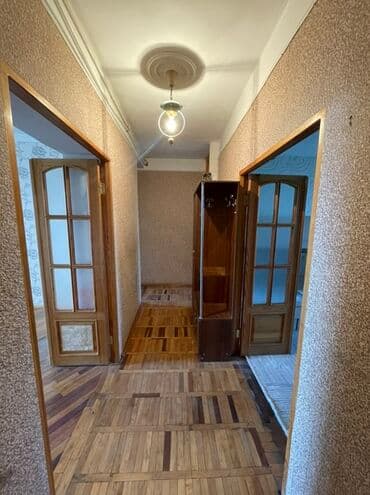 Вторичное жилье: Баку, Поселок Сураханы, 3 комнаты, Вторичка, м. Кероглу, 80 м² — 1