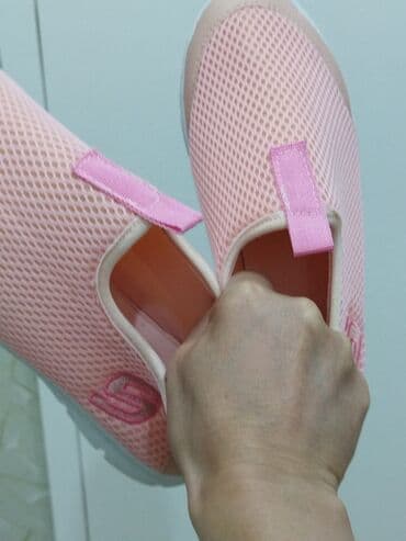 asics onitsuka tiger qadın krossovkaları: Qadın idman ayaqqabıları – hamısı yenidir. 36-37- 39 olculerdir. her — 2