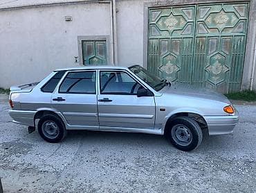 şüşe: Lada Samara sedan, gümüşü rəng. - Kuzov: 4 qapı, ön və arxa bamperlər — 5