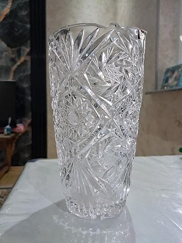 Bir vaza, Xrustal