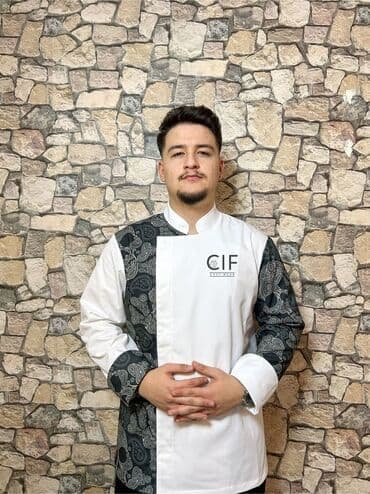 asbaz isi elanlari: Suşi ustası, 18 il, Təcrübəsiz — 1