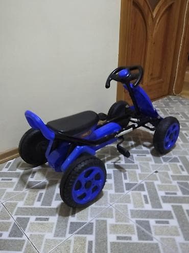 Uşaq üçün elektrik maşınları: Uşaq pedallı go-kart maşını - Rəng: mavi - 4 təkərli, stabil — 4