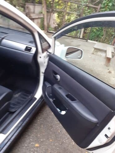 cesqa qiymeti: Nissan Tiida: 1.6 l | 2008 il Sedan — 7