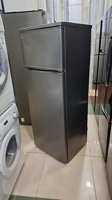 Холодильники: İki qapılı soyuducu (üst qapı – dondurucu, alt qapı – əsas soyuducu — 1