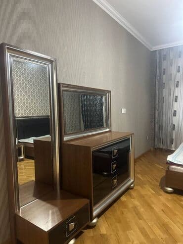 ehmedlide ev: Əhmədli metrosunun yaxınlığında neapol dairesində 17 mertebeli binanın — 5