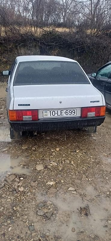dumannı faralar: VAZ (LADA) 21099: 1.6 l | 2003 il 5544 km Sedan — 4