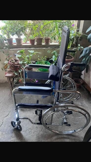 əlillər üçün araba: Təkərli kürsü, hərəkət məhdudiyyəti olan şəxslər üçün rahatlıq təmin — 2