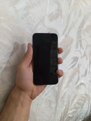 çakma iphone: IPhone 11, Face ID — 3