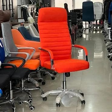 kreslo temiri: Yeni, Təkərli, Qolları tənzimlənir, Dəri — 1