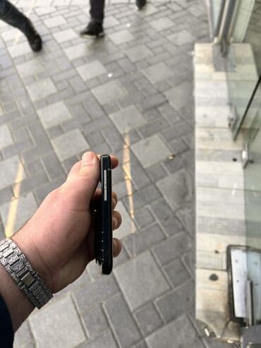 Видеоигры и приставки: Blackberry Q10, цвет - Черный, Кнопочный — 7