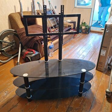 ikinci əl şifanerlər: İşlənmiş, Düz TV altlığı, Polkalı, Şüşəli, Azərbaycan — 1