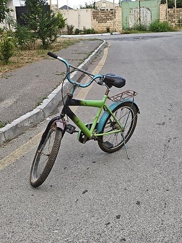 velesiped: Usta da olmayıb. Pedalında yüngülvari boşluq. başqa heç bir problemi — 3