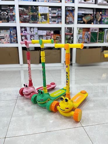 Skuter oyuncaq musiqili işıqlı ön təkərlər 90kq çeki götürür Diqqət at lalafo.az Skuter oyuncaq musiqili işıqlı ön təkərlər 90kq çeki götürür Diqqət