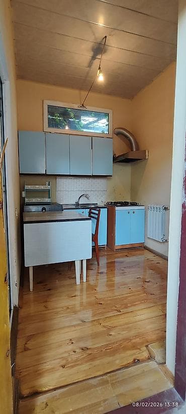 однокомнатная квартира: Avtovagzal metrosu yaxinliginda heyet evi kiraye verilir. Ev — 2