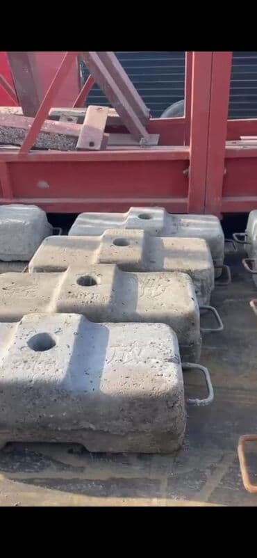 бетонный башмак для забора: Bu beton blok tikinti sahəsində dayaq kimi istifadə olunan, möhkəm və — 8