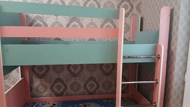 uşaq ucun mebel: Oğlan və qız üçün, İşlənmiş, Çarpayı, Matras ilə, Siyirməli, Laminat — 4