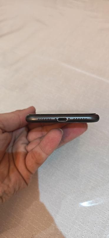 IPhone 11, 128 GB, Qara, Face ID — 5