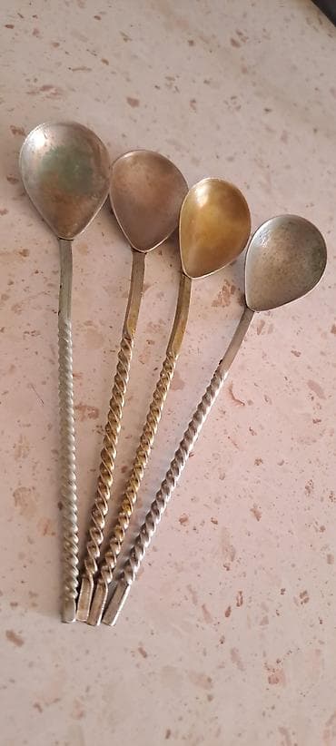 Vintage metal qaşıq dəsti – 4 ədəd - Material: metal qarışığı (gümüşü