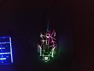 ipad mini 5 64gb: Çox işdedilmiyib. klavyaturanın karobkası var. İkisininde işiqları — 3