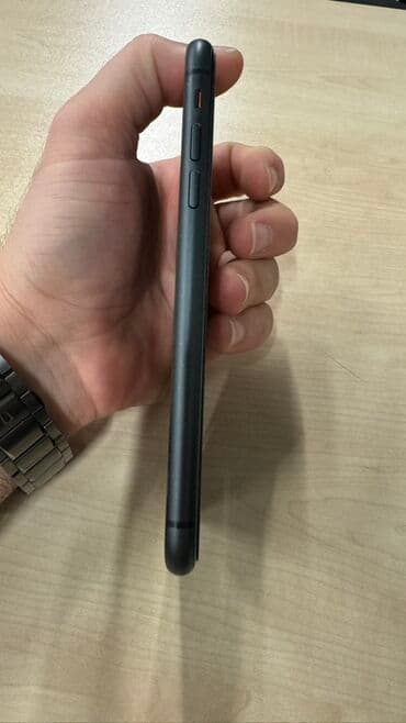 11 pro max plata: IPhone 11, Qara, Face ID — 5