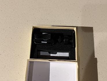 videomuşahidə: Salam. Həm sinəyə taxmaq üçündür, həm maşın üçündür. Gecədə çəkir — 1