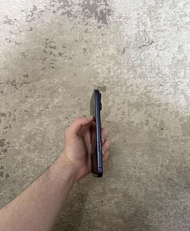 iphone 11 pro max dubai version: IPhone 17 Pro Max, 1 TB, Göy, Zəmanət, Sənədlərlə, Face ID — 5
