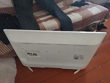 panel radiator: Samsung LED televizor (ağ korpus, ayaqlı) Xüsusiyyətlər: - Diaqonal — 3