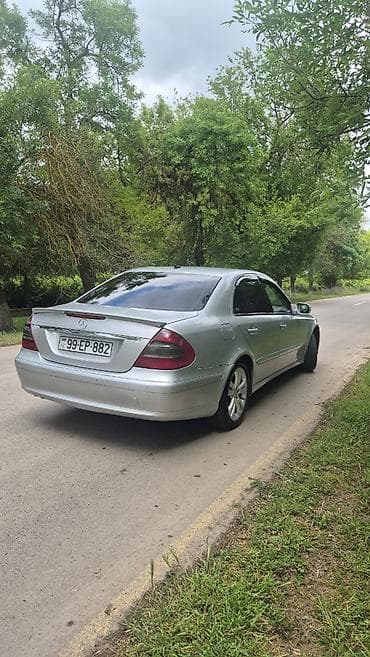turba az vita: Mercedes-Benz E 220: 2.2 l | 2006 il Sedan — 9