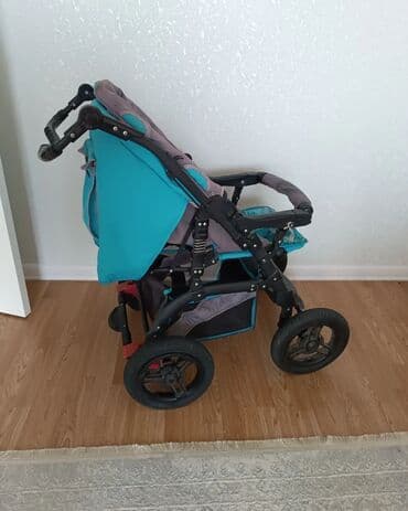 Gəzinti arabaları: Klassik gəzinti arabası, Adamex, İşlənmiş, Cins: Oğlan, Yaş: <1 ay, Ünvandan götürmə — 2