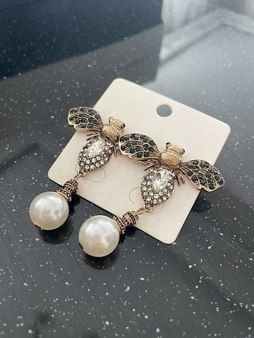 Мужская одежда: Arı motivli asqılı sırğalar - Dizayn: Qızılı tonlarda arı formasında — 1