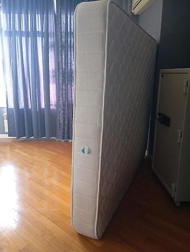ortopedik matras: Məhsul: İki tərəfli yaylı döşək Xüsusiyyətlər: - Rəng: Ağ, romb — 2