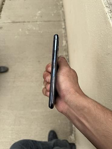 oppo telefon: IPhone 11 Pro, 64 GB, Qara, Face ID — 4