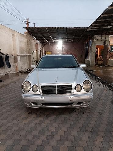 Mercedes-Benz 300: 3 l | 1998 il