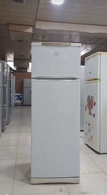 ikinci əl mini soyuducu: 2 qapılı Beko Soyuducu Satılır, rəng - Gümüşü, Təkərli — 5