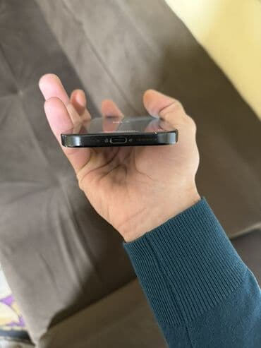 alfa r36: IPhone 15, 128 GB, Qara, Face ID — 6