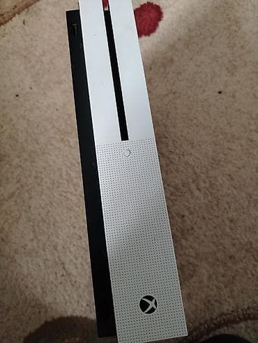 masa usdu komputer: Xbox one s 2 pultla 60 dan çox oyun problemsiz super vəziyyətdə aşağı — 2