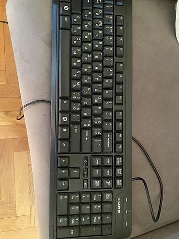 GIGABYTE simli klaviatura - Tam ölçülü, tam sıra funksional düymələr