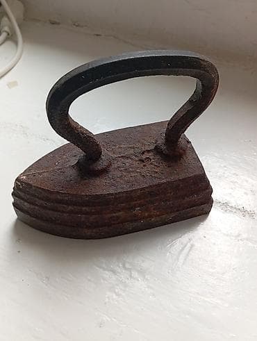 antik eşya: Antik tökmə dəmir ütü - Material: bərk tökmə dəmir - Klassik “muncuq” — 1
