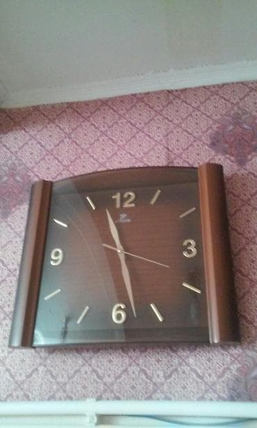 samdanlar ve saat: Divar saati (qehveyi) — 1