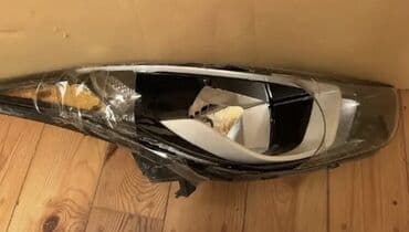 Hunday Elantra farası satılır. Sərnişin tərəfidir.2012---2015 ci illər